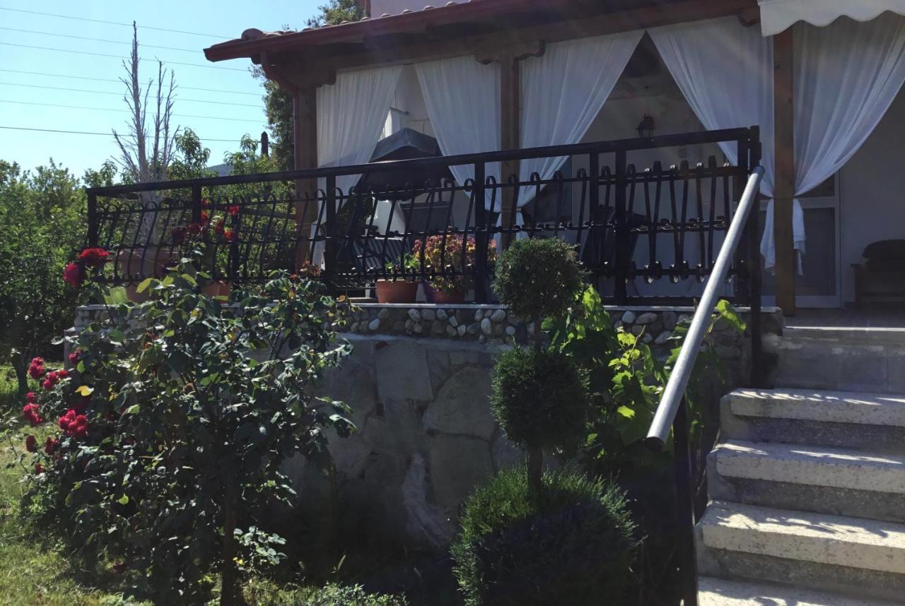 Casa Dei Fiori Vila Asprovalta Exterior foto
